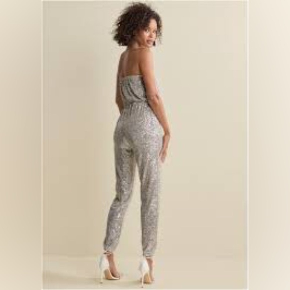 VENUS Silver Sequin Jumpsuit for Evening Glamour NWT Medium - Picture 2 of 16